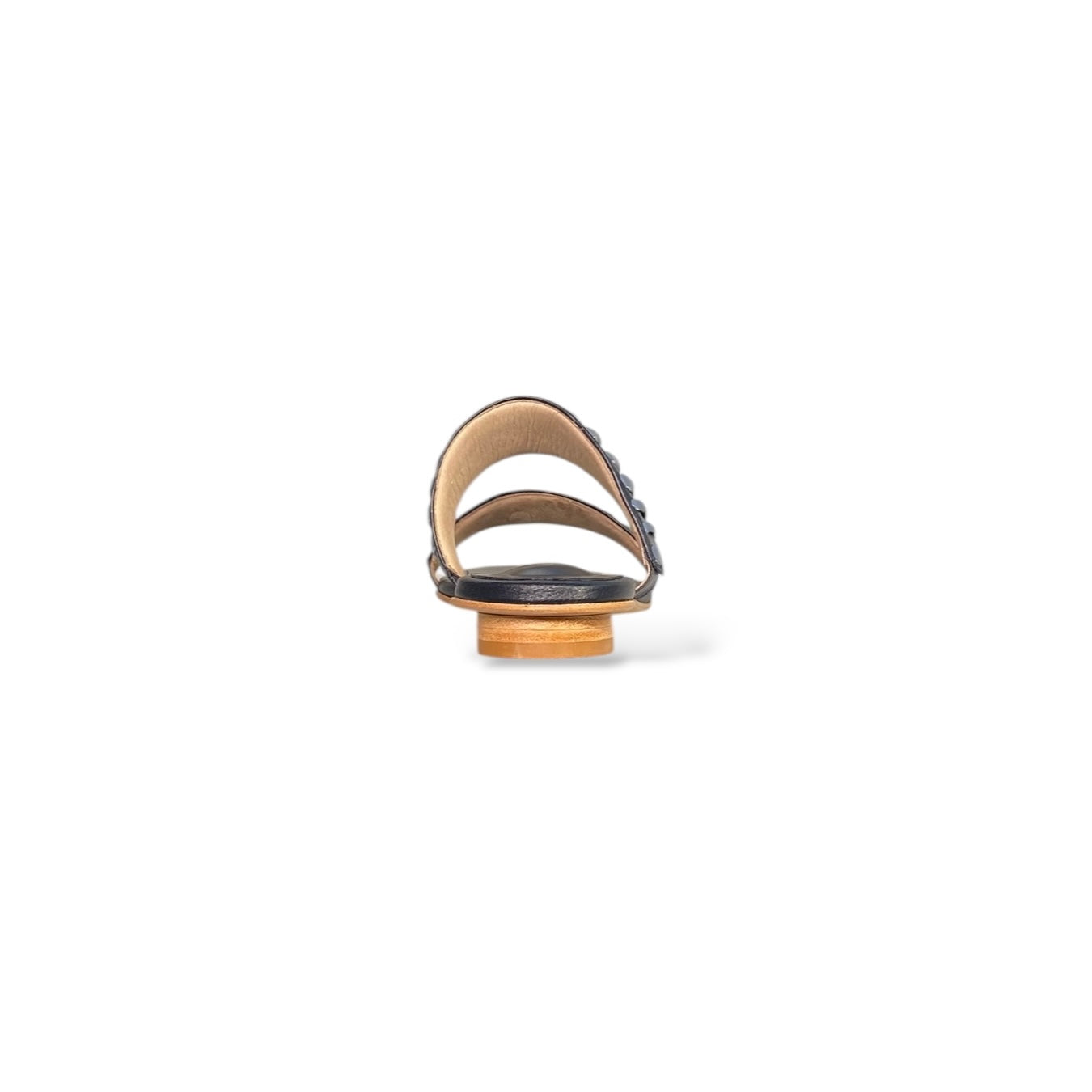 Flat Isis Marinho