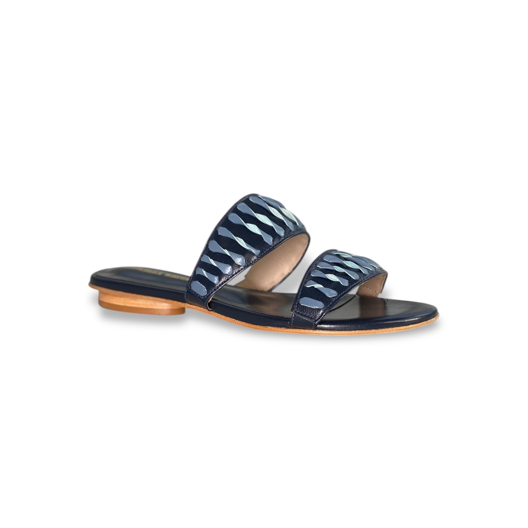 Flat Isis Marinho