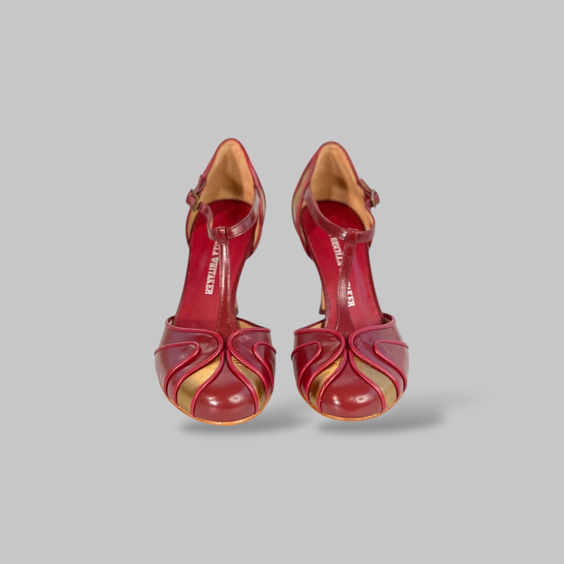 Boneca Adelaide Vinho