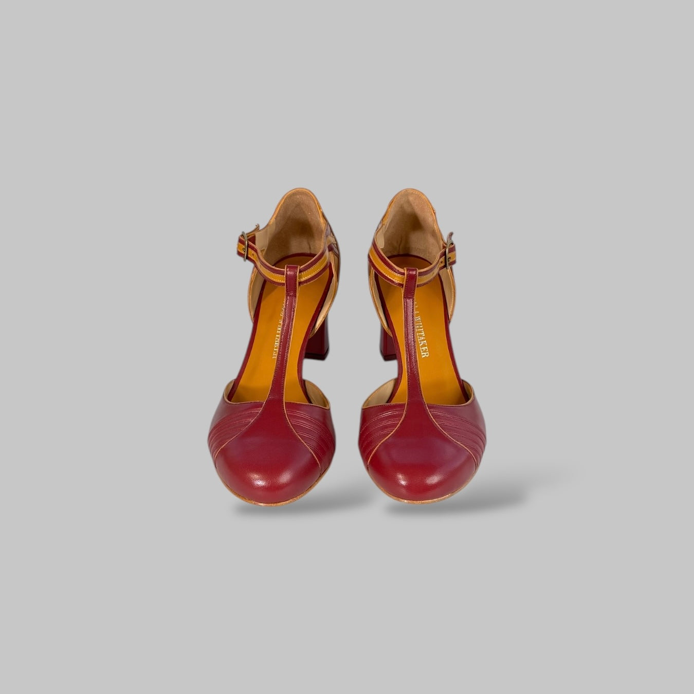 Boneca Carlota Vinho