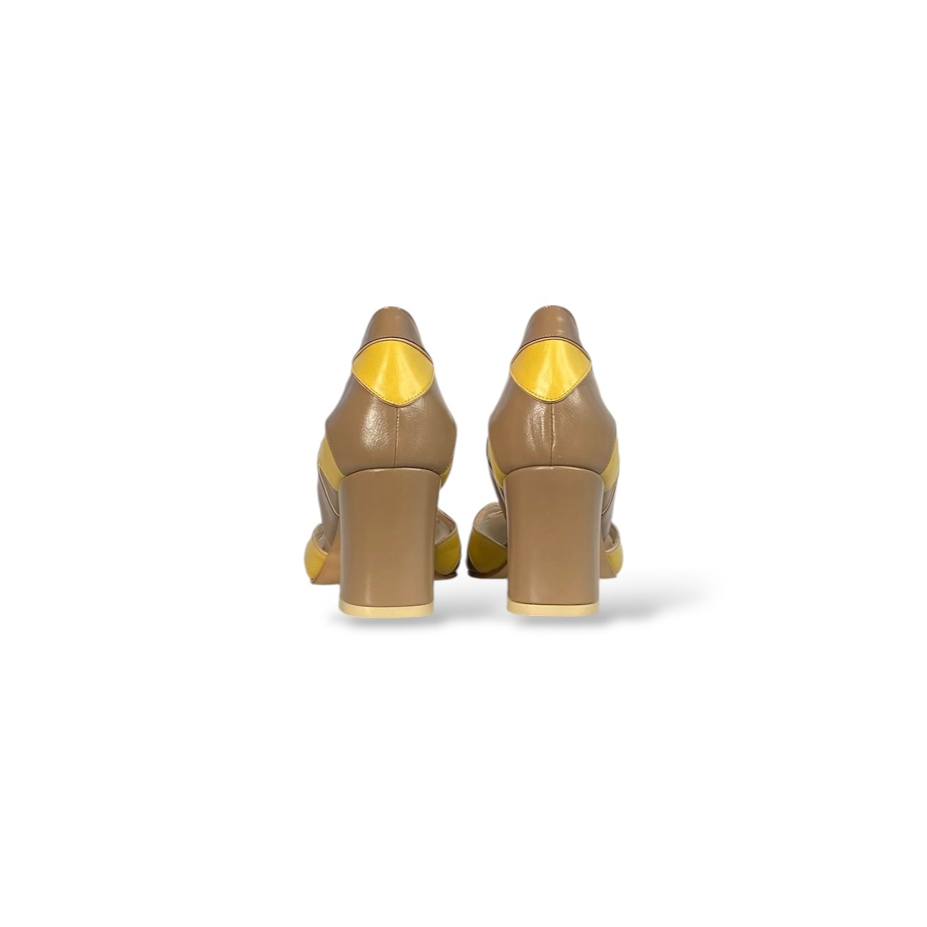 Boneca New Máscara Argila com amarelo