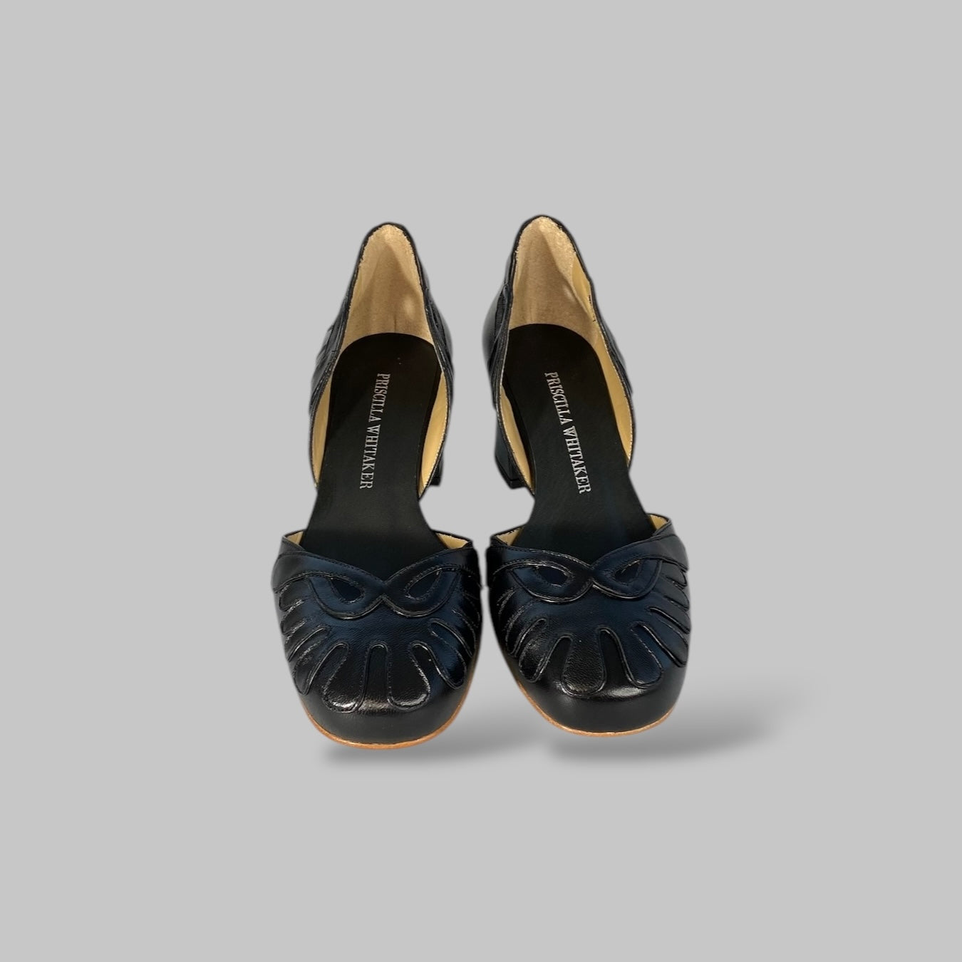 Boneca Pétalas All Black