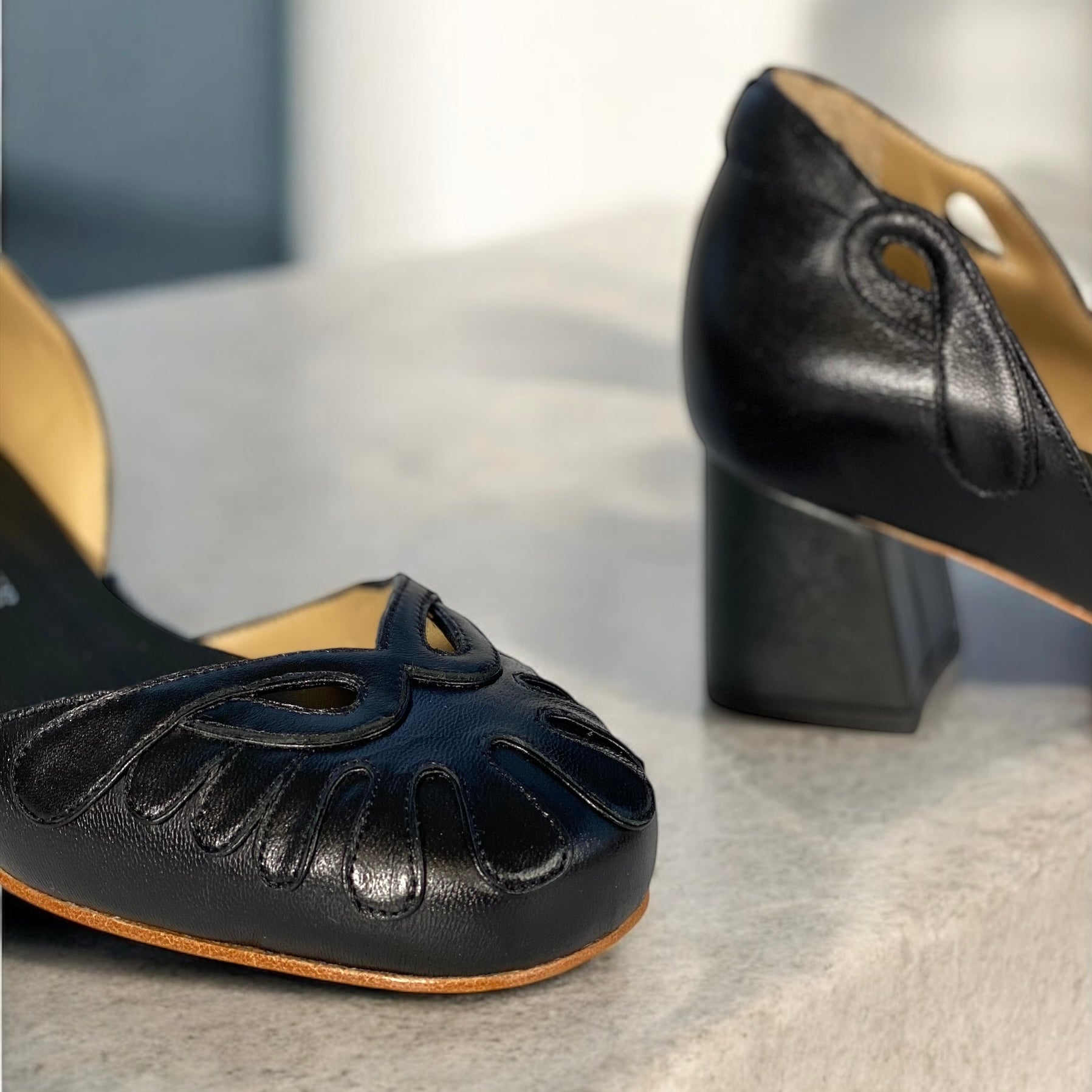 Boneca Pétalas All Black