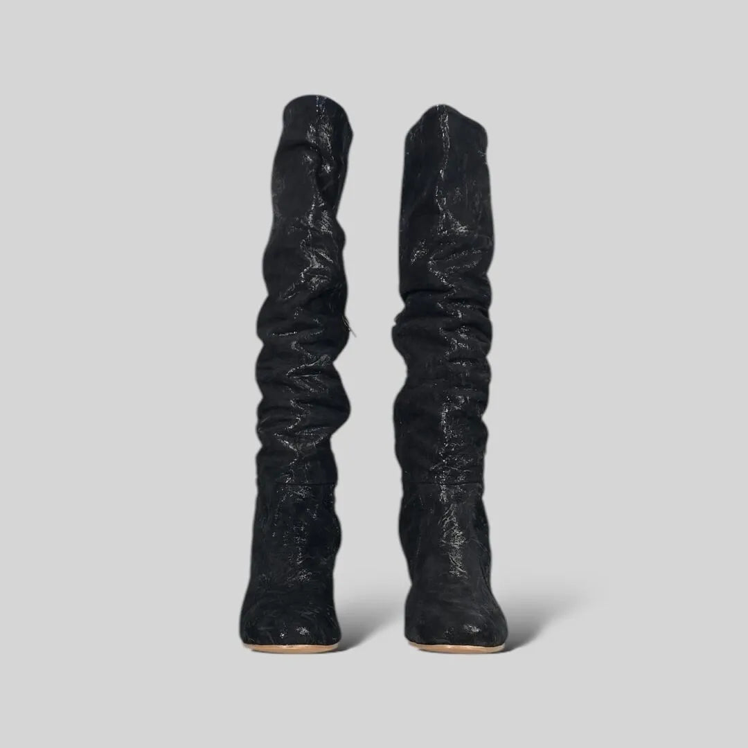 Bota Camila Camurça Metalizado Preto