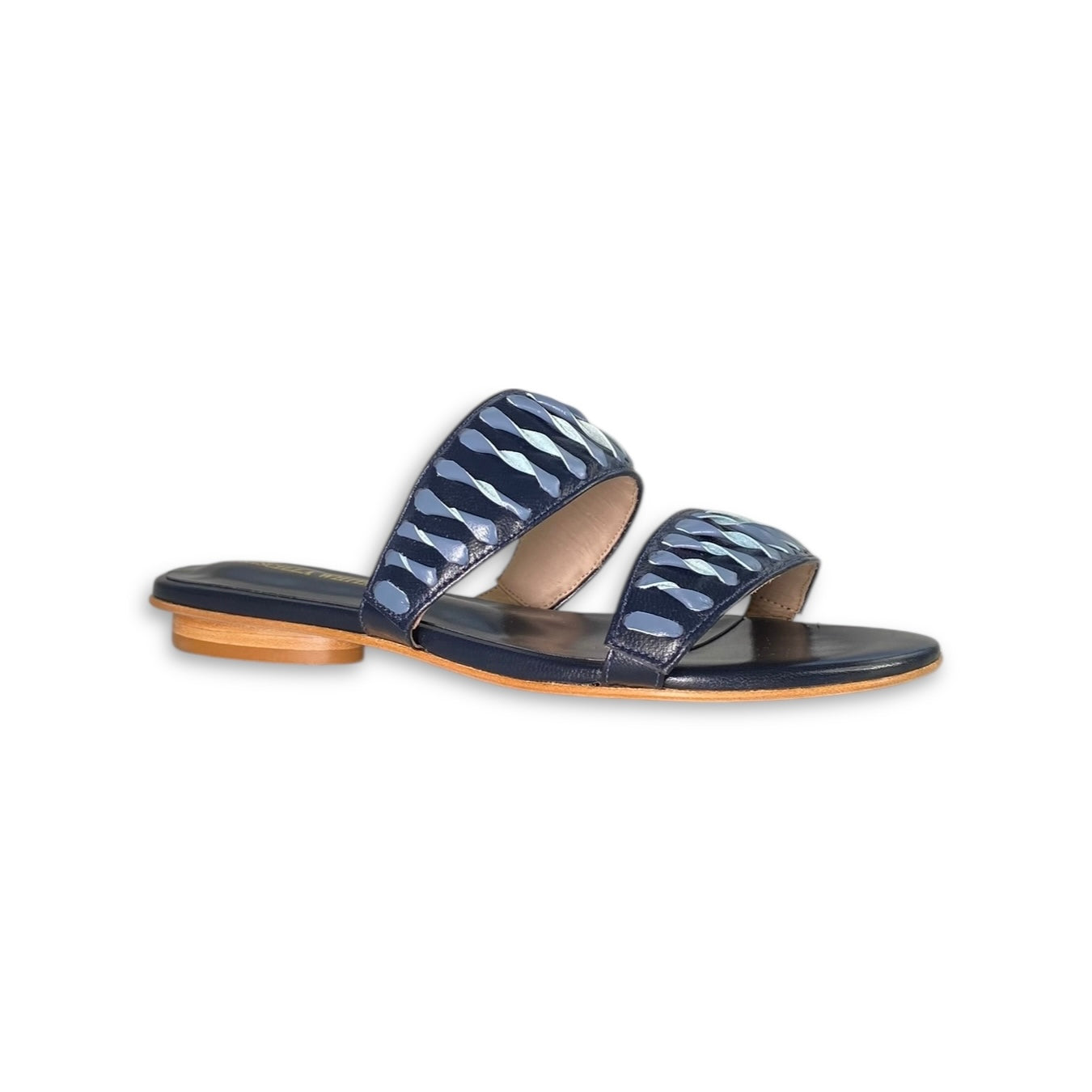 Flat Isis Marinho