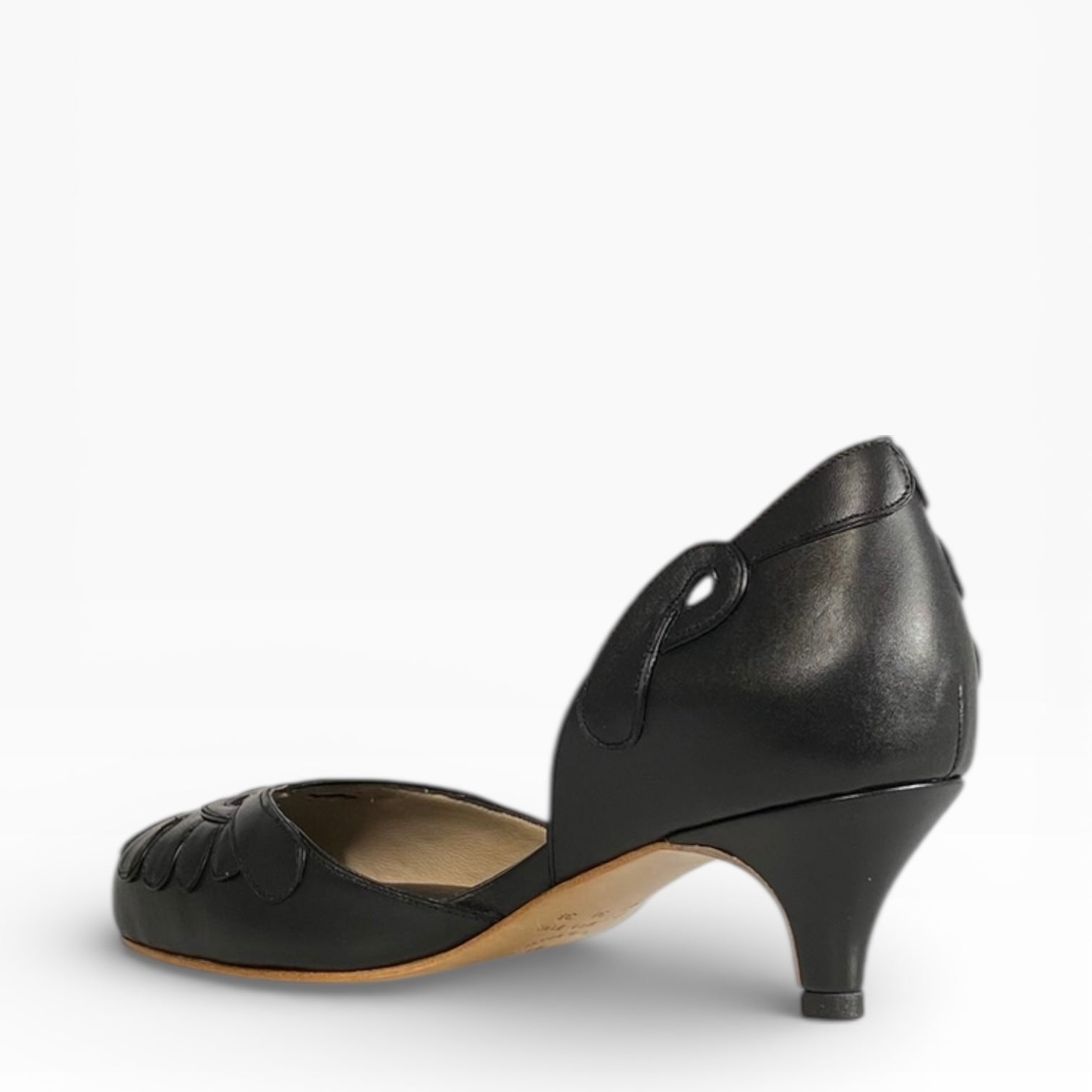 Boneca Pétalas All Black