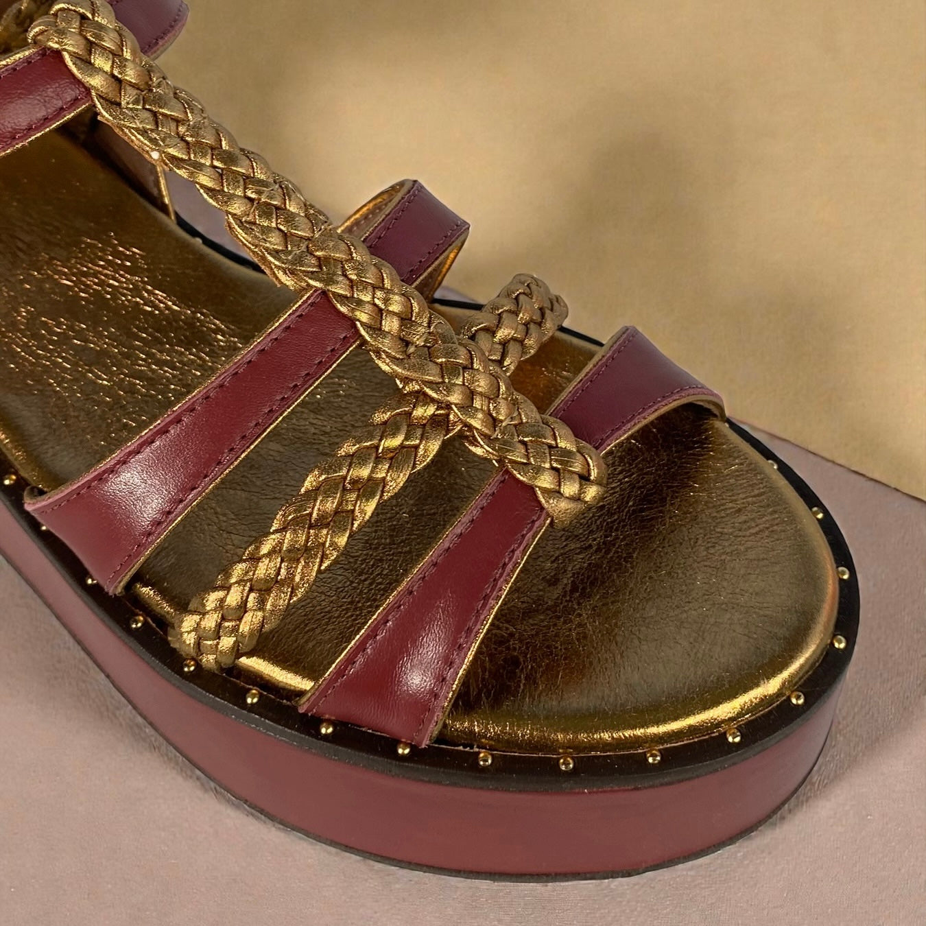 Flatform Alexandra Vinho