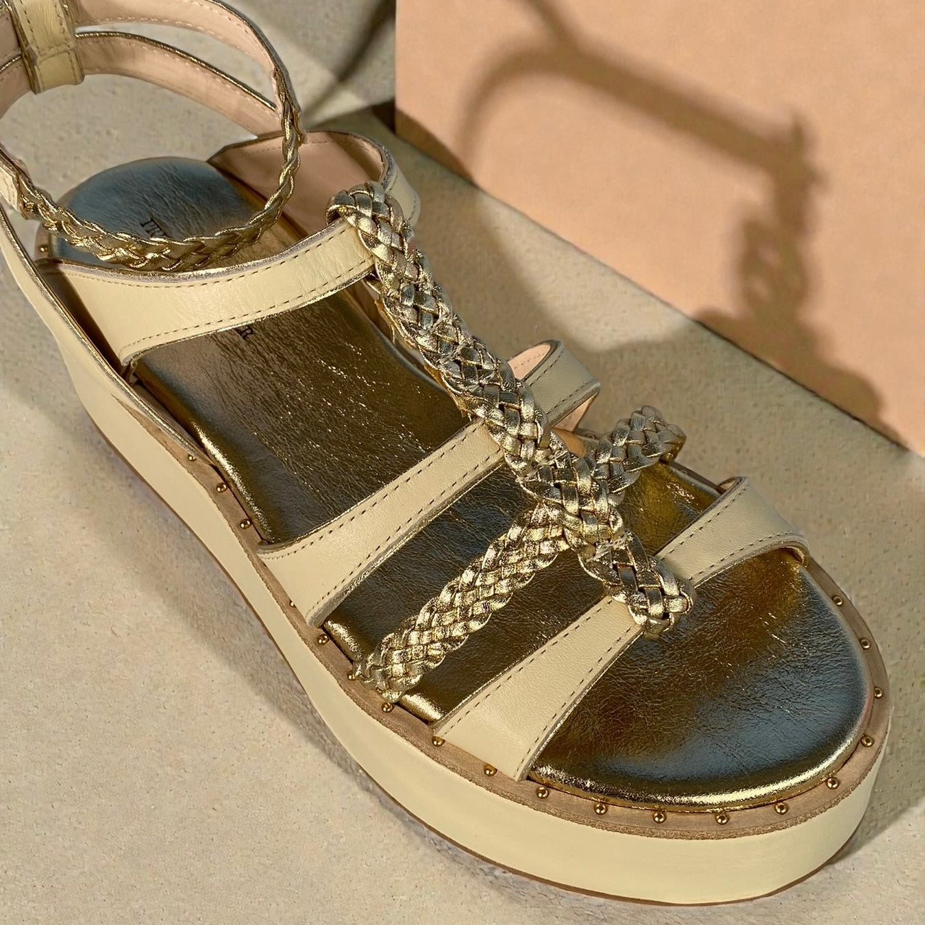 Flatform Alexandra Creme