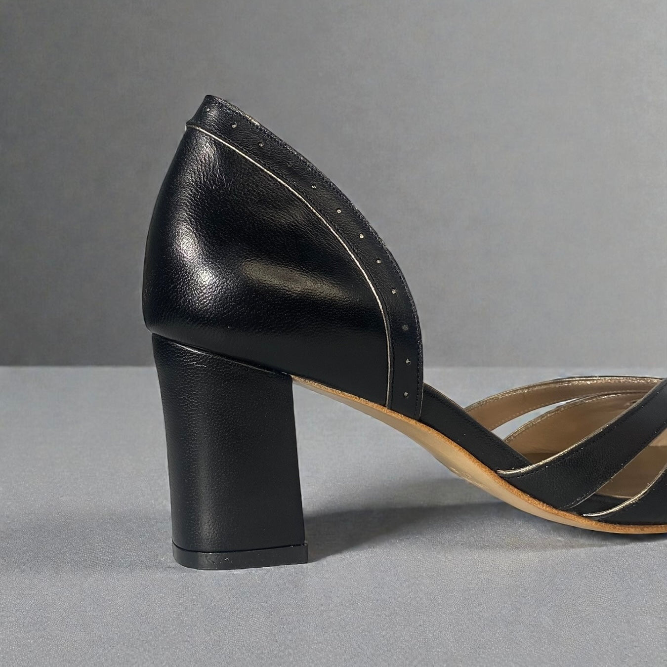 Boneca Máscara Preto