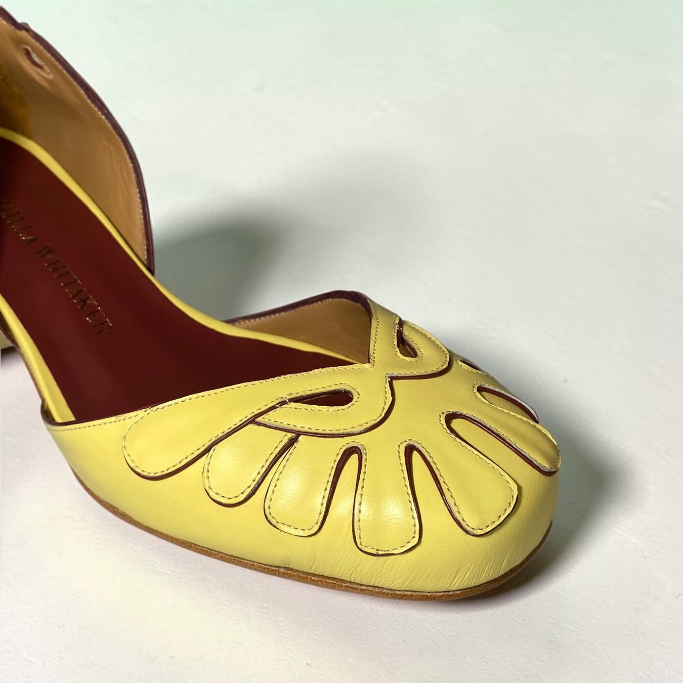 Boneca Pétalas Amarelo