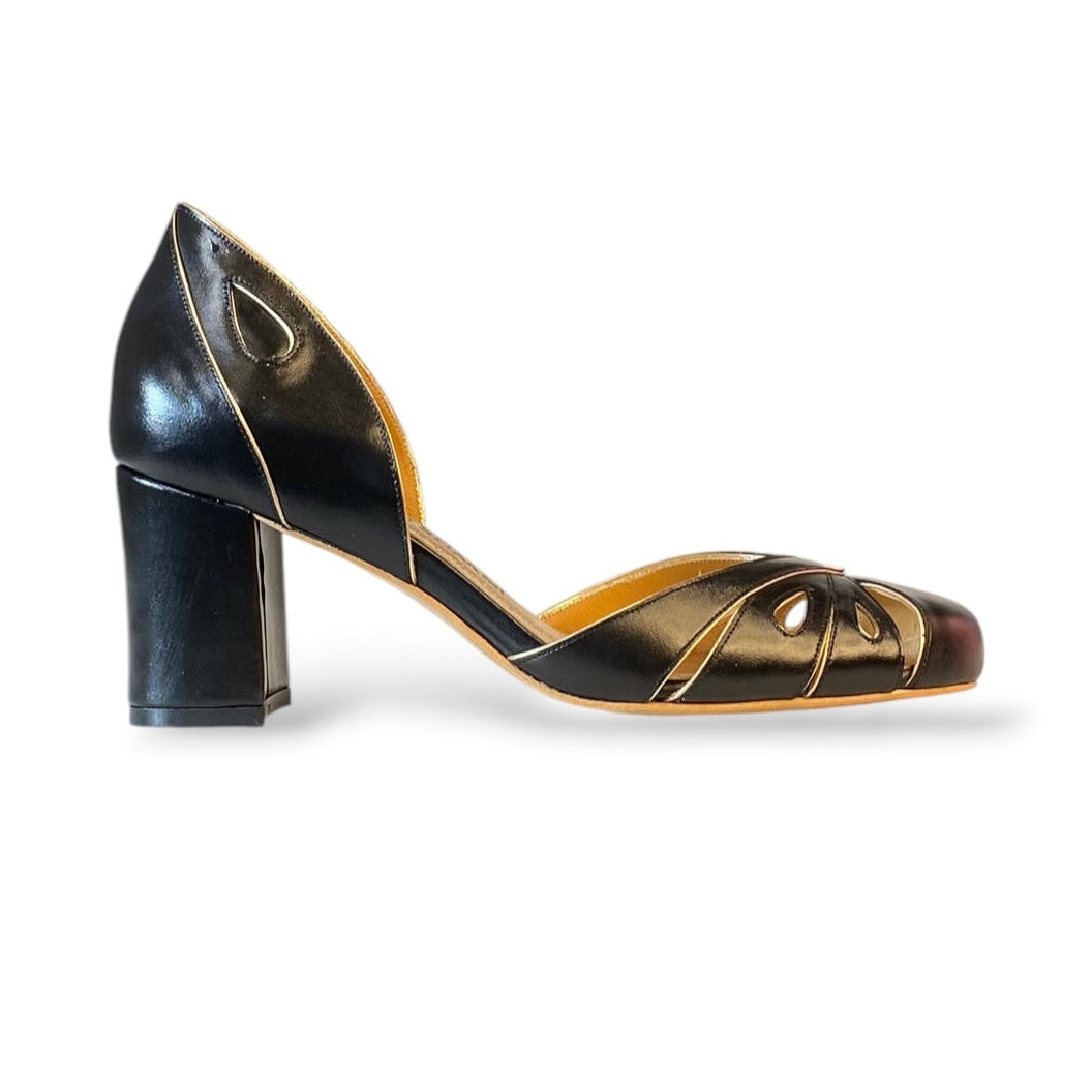 Boneca Fiere Preto
