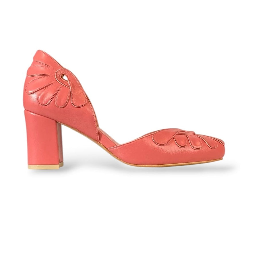 Boneca Pétalas Rosa