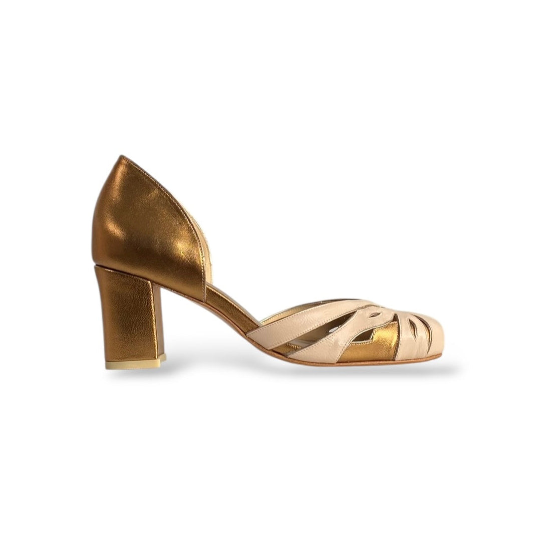 Boneca Essenza Ouro velho com Pêssego