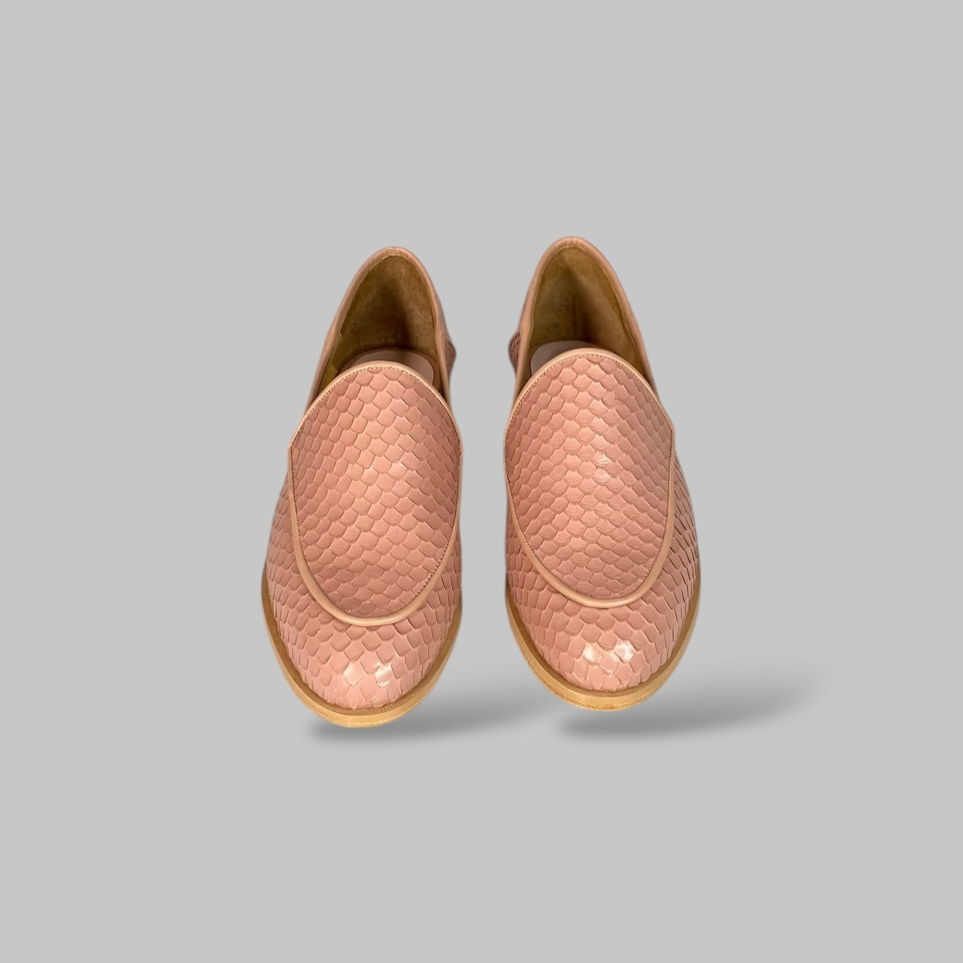 Mocassim Carolina Escama rosa claro
