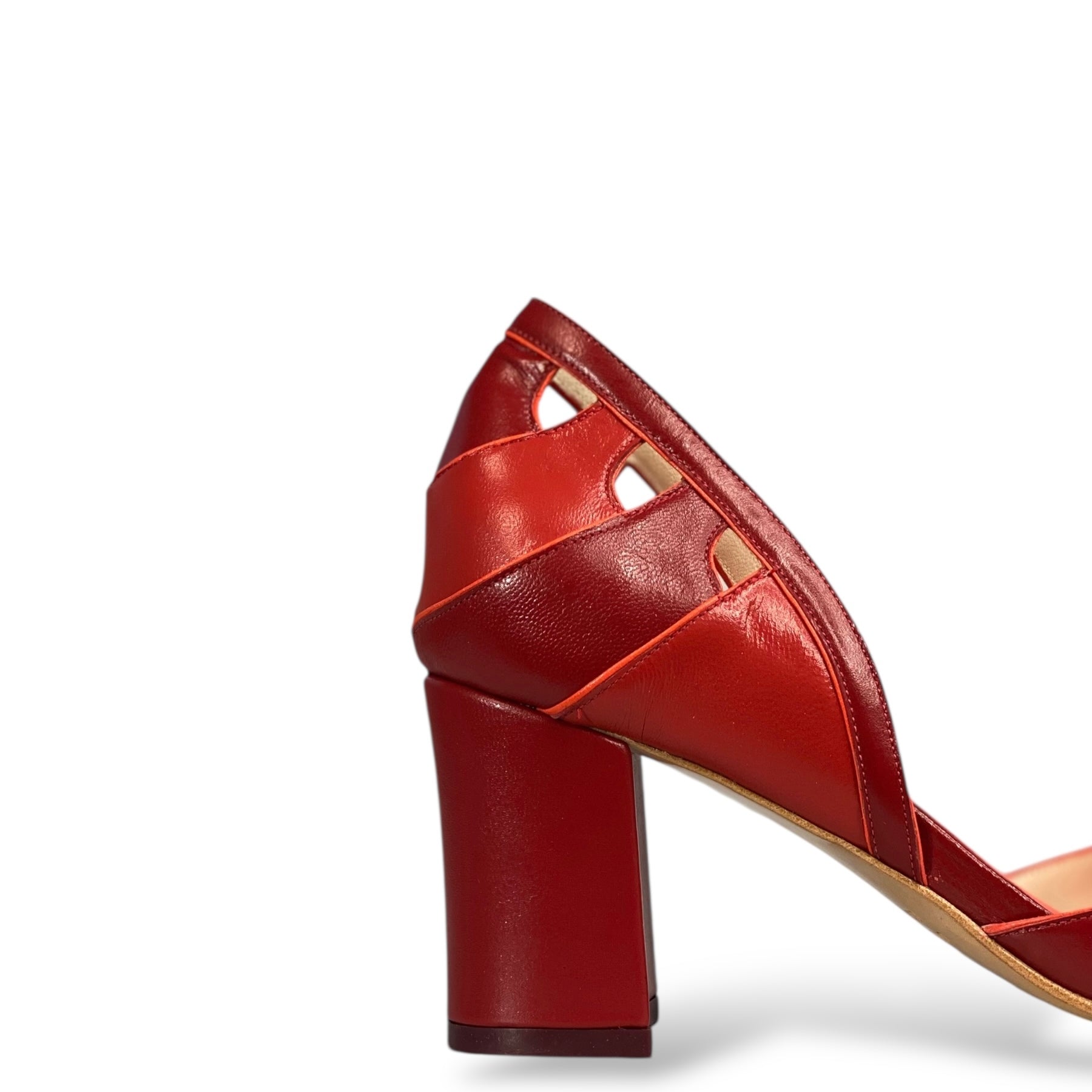 Boneca Lucie Tons vermelho