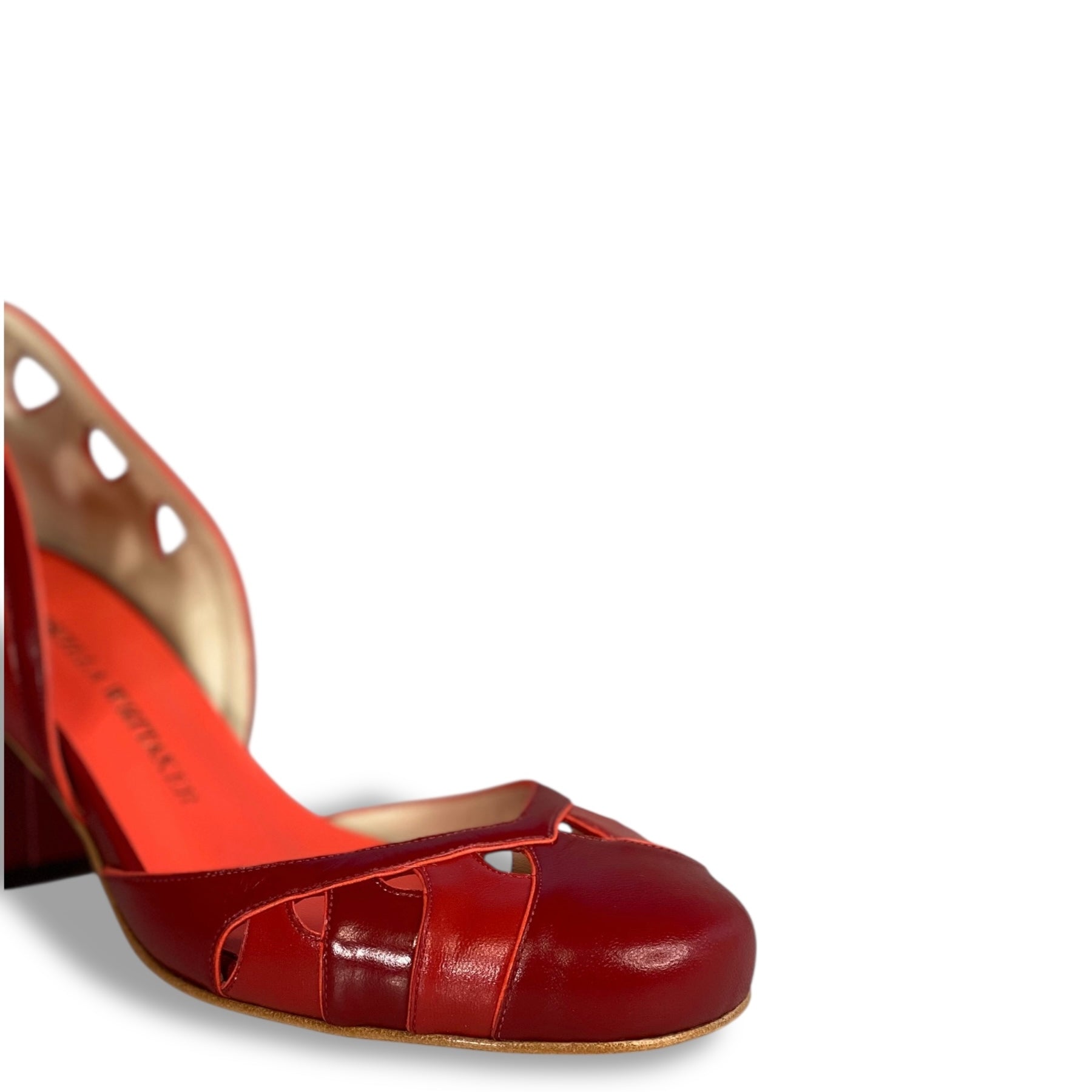 Boneca Lucie Tons vermelho