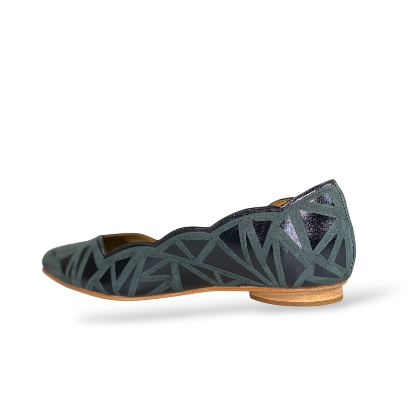 Sapatilha Mira Preto