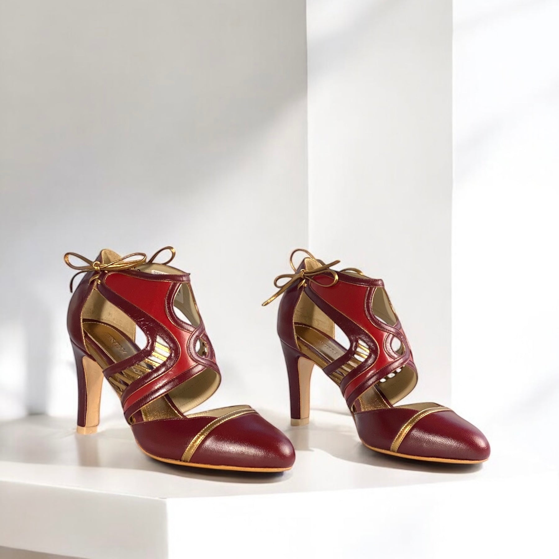 Scarpin Celeste Vinho