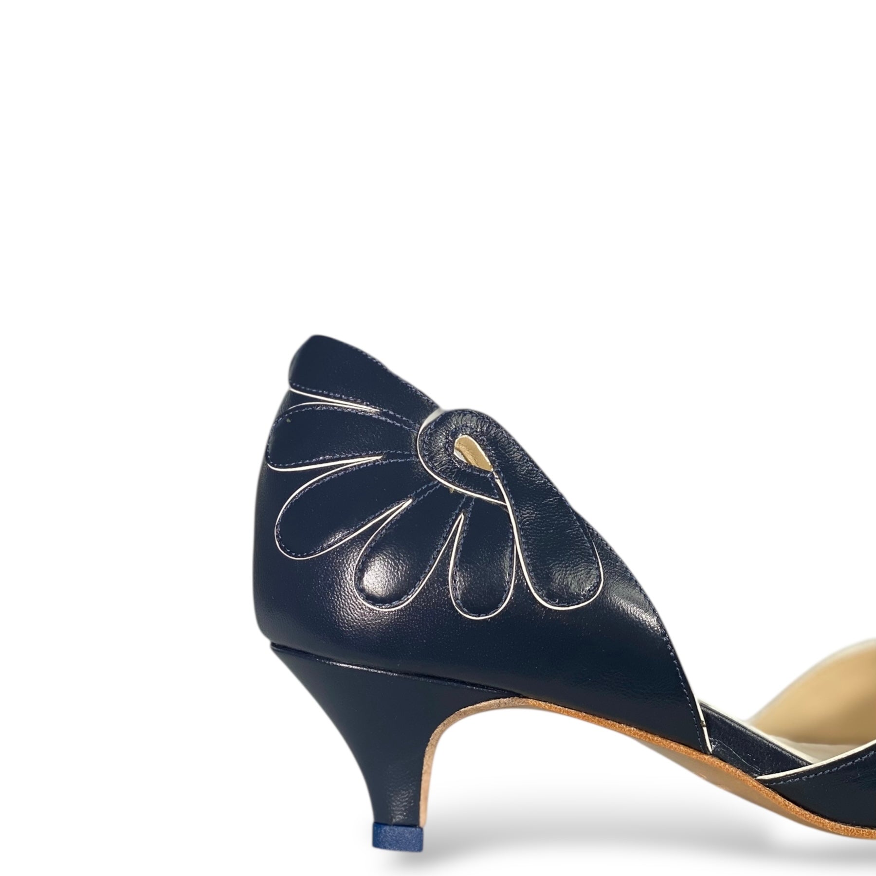 Boneca Pétalas Marinho