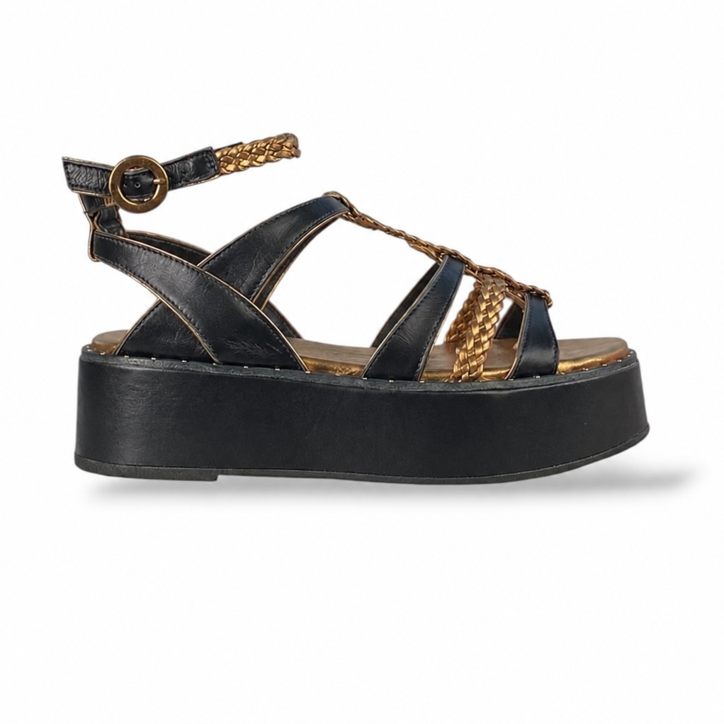 Flatform Alexandra Preto