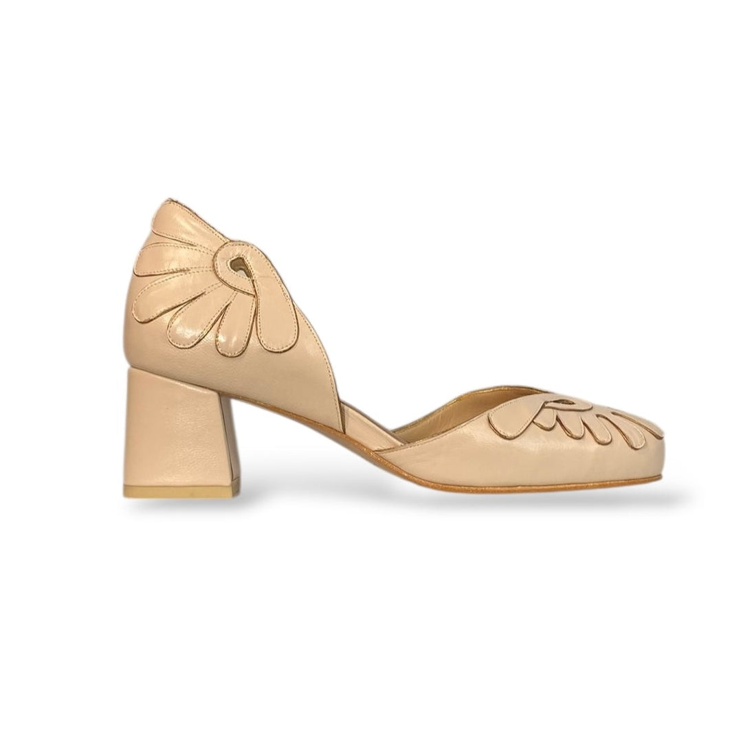 Boneca Pétalas Pêssego