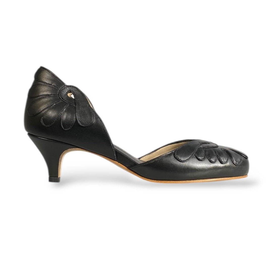 Boneca Pétalas All Black