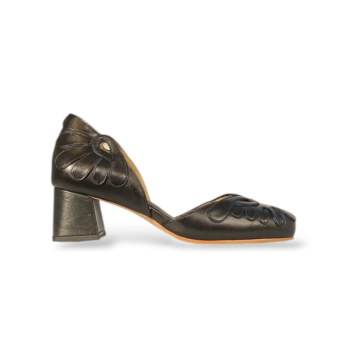 Boneca Pétalas All Black