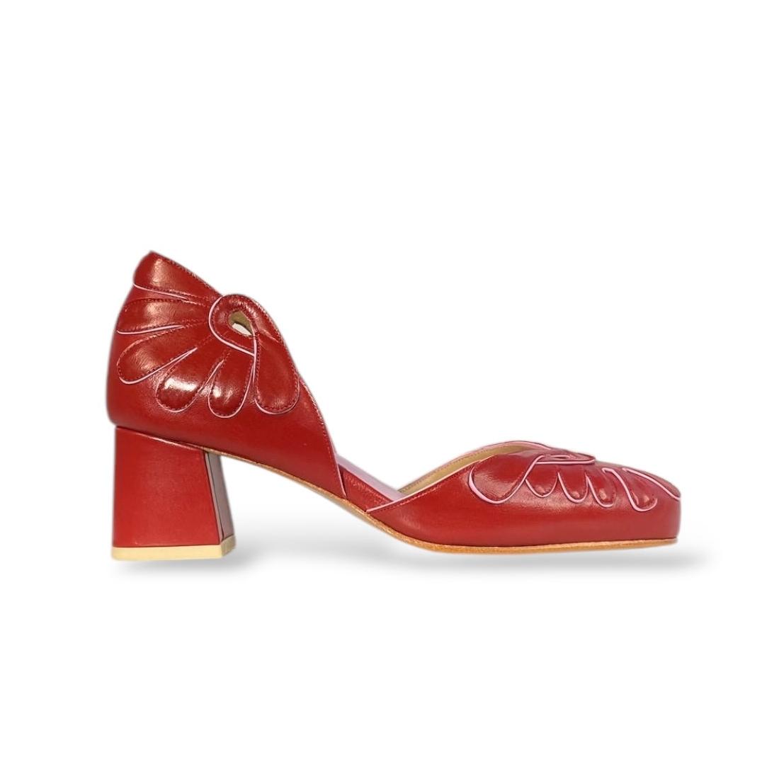 Boneca Pétalas Vermelho