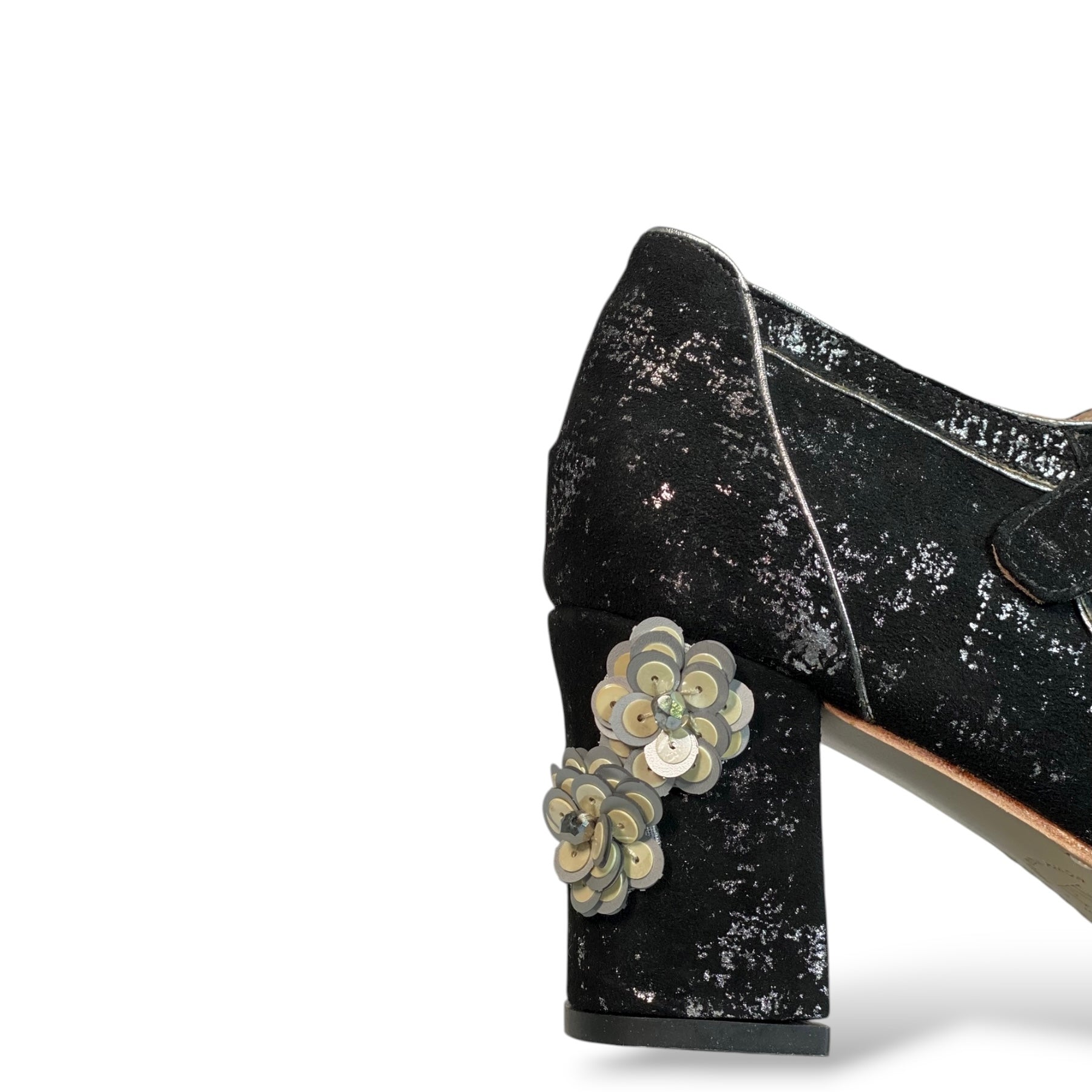 Boneca Thaís Preto com Prata