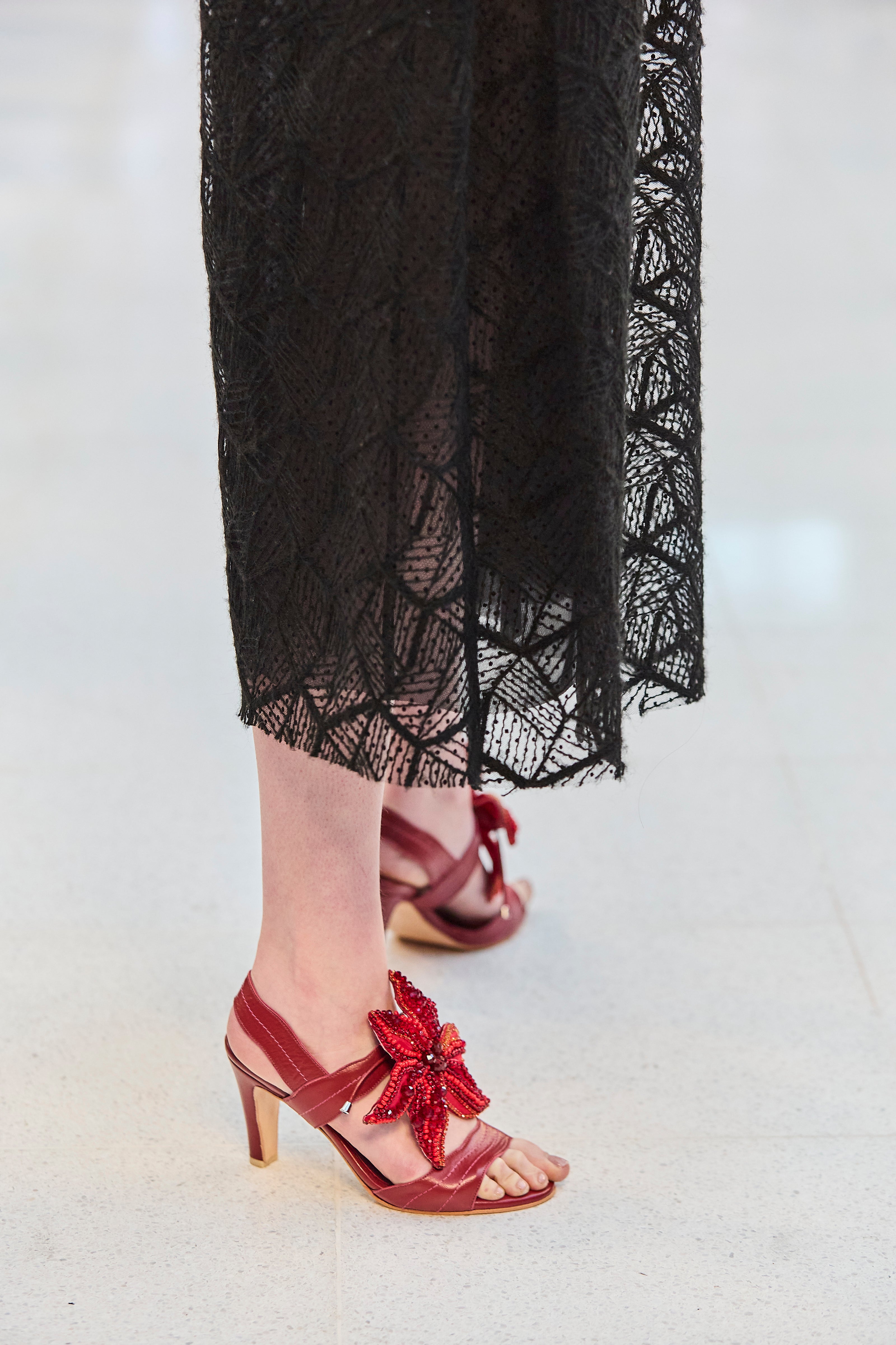 Sandália Amarílis Vermelho com Flor