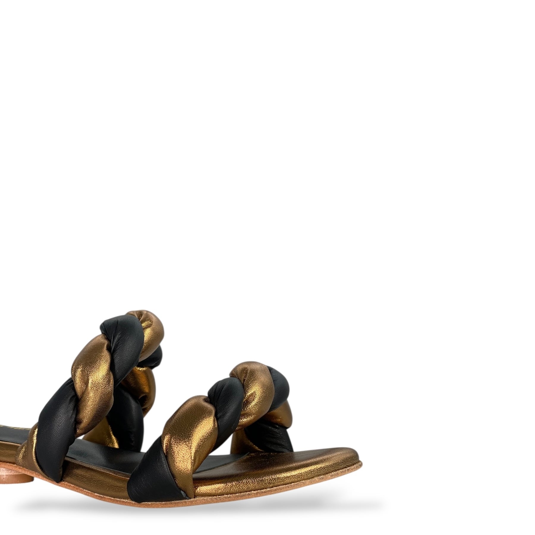 Flat Margot Preto com Ouro