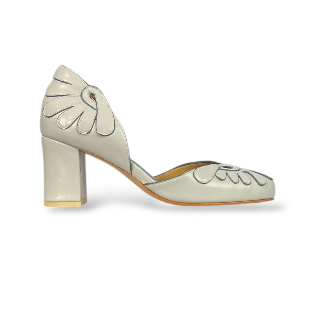 Boneca Pétalas Azul Claro