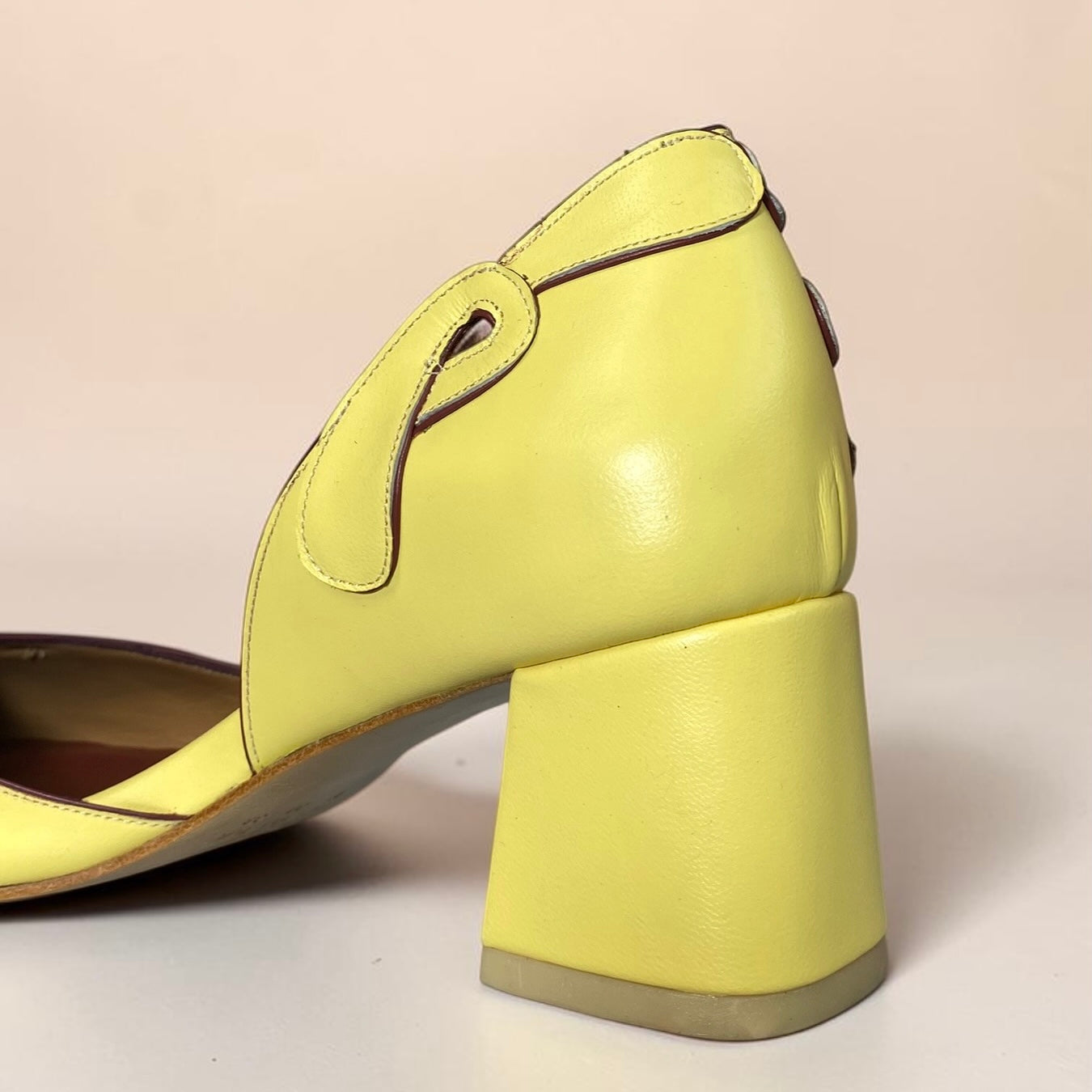Boneca Pétalas Amarelo