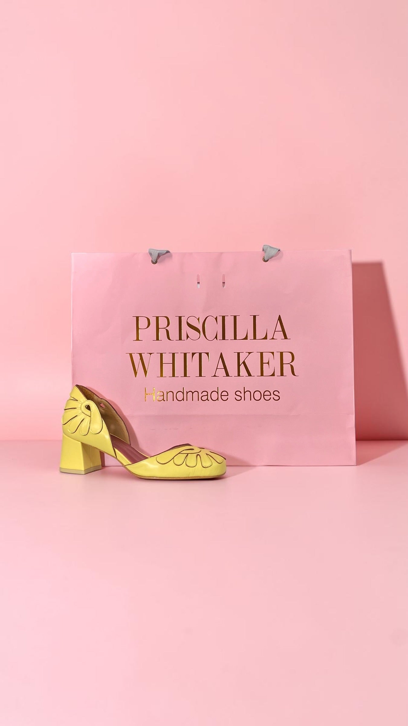 Boneca Pétalas Amarelo
