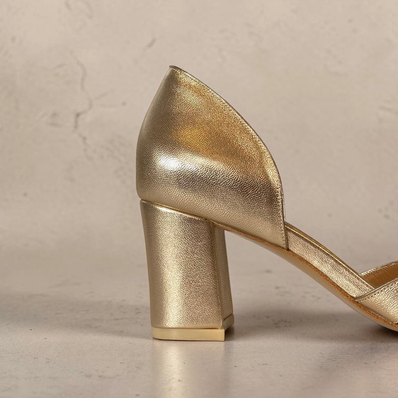 Boneca Essenza Champagne