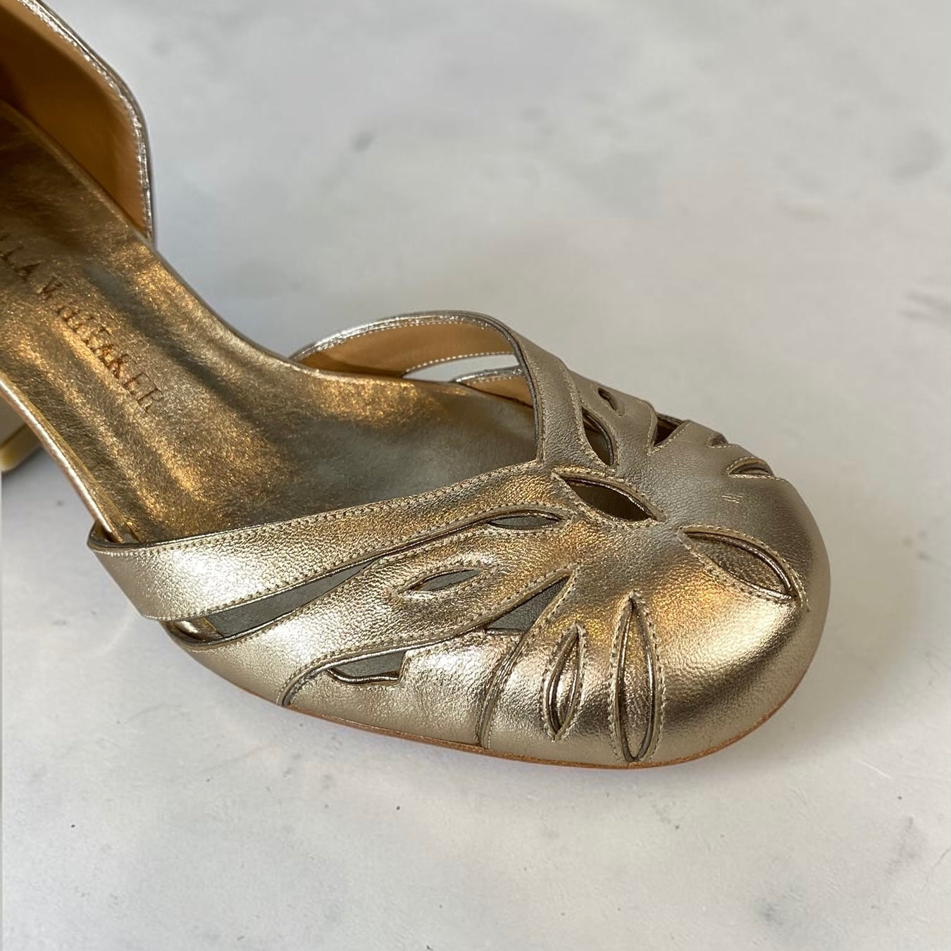 Boneca Essenza Champagne