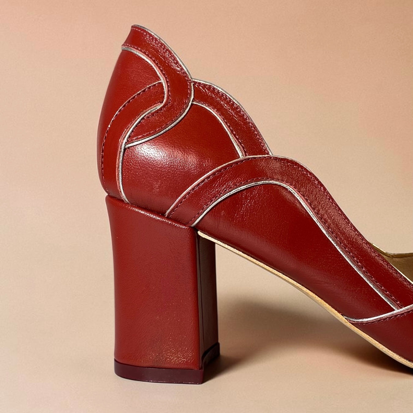 Boneca Íris Vermelho