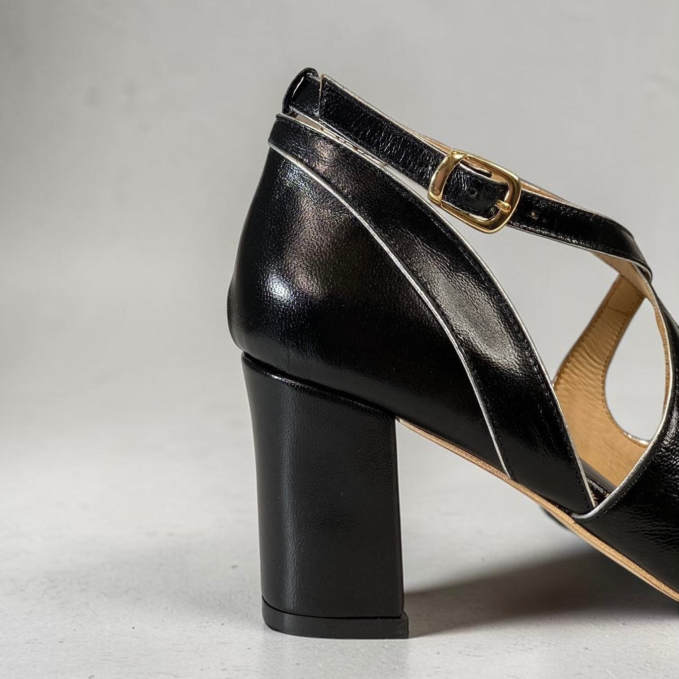 Boneca Spectra Preto