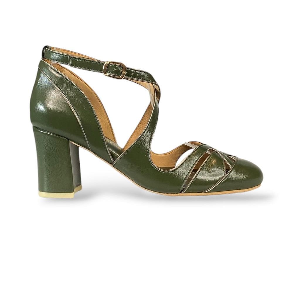 Boneca Spectra Verde
