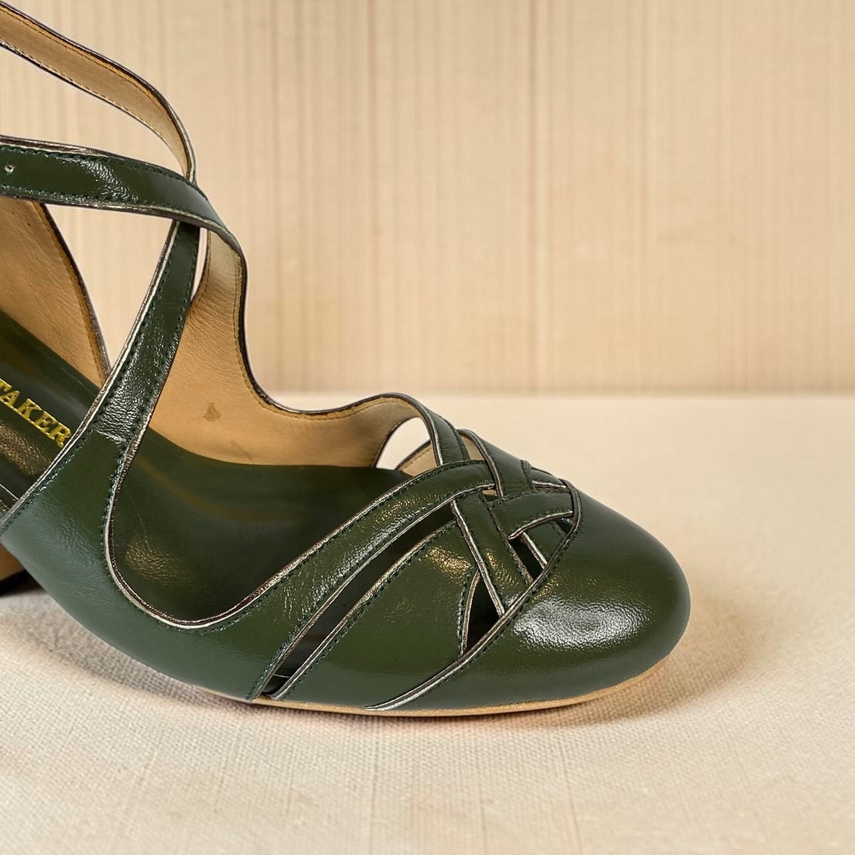 Boneca Spectra Verde