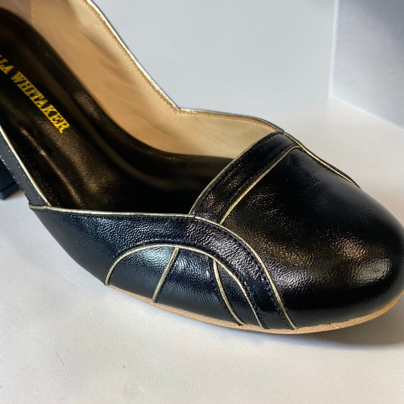 Boneca Íris Preto