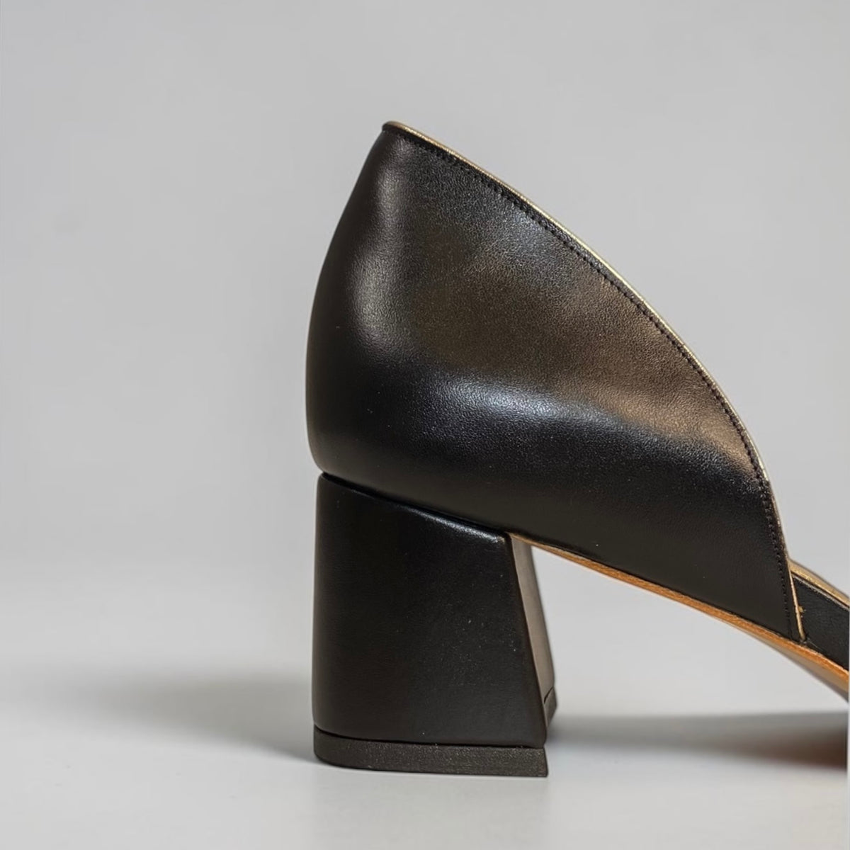 Boneca Radiant Preto