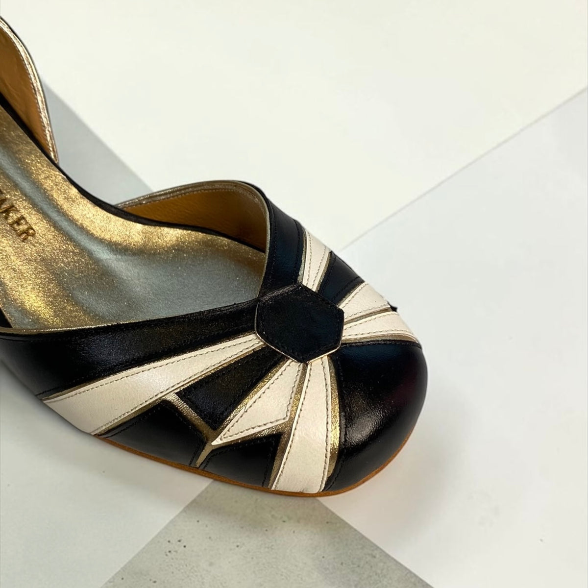 Boneca Radiant Preto