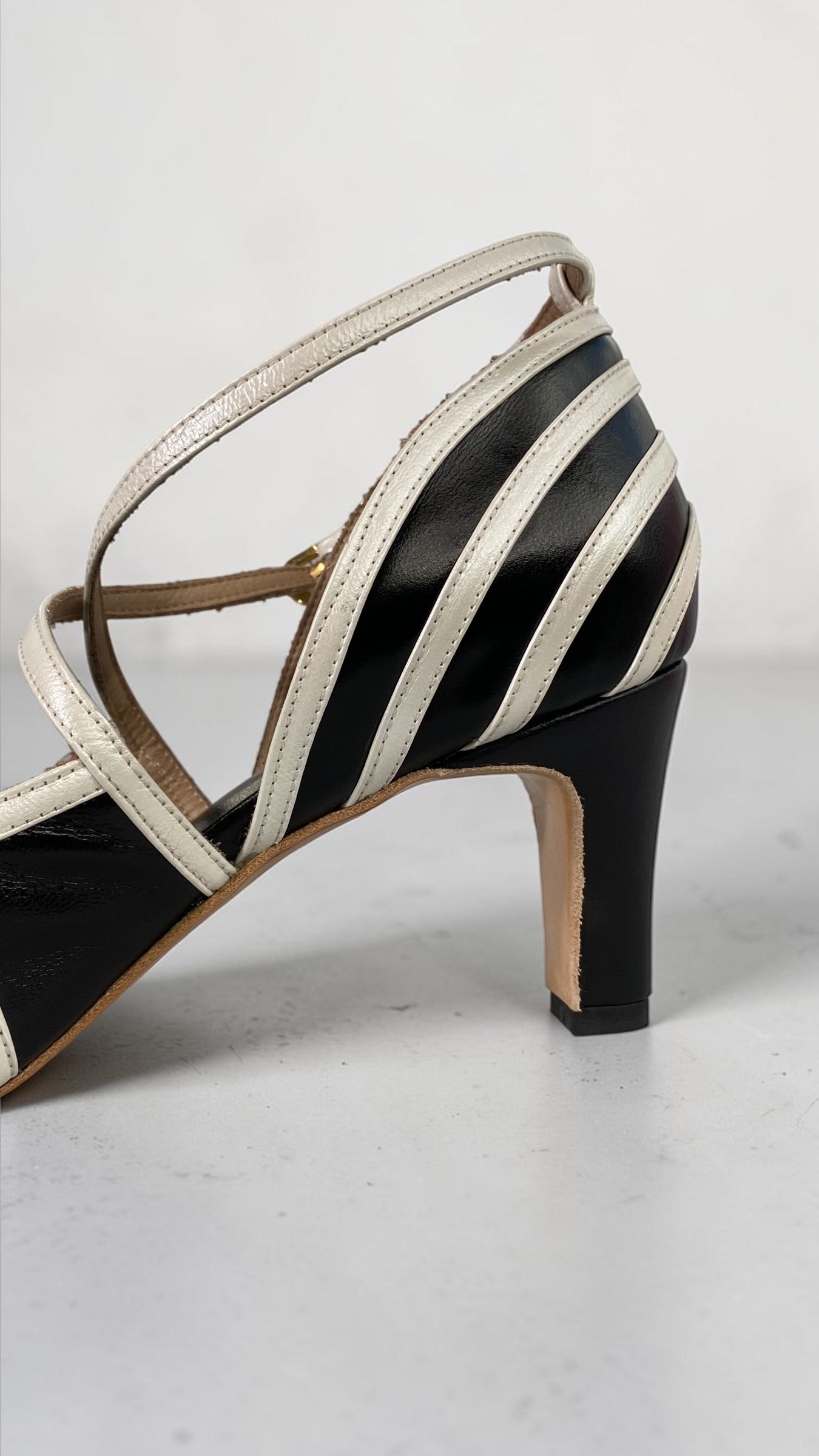 Scarpin Maria Thereza Preto