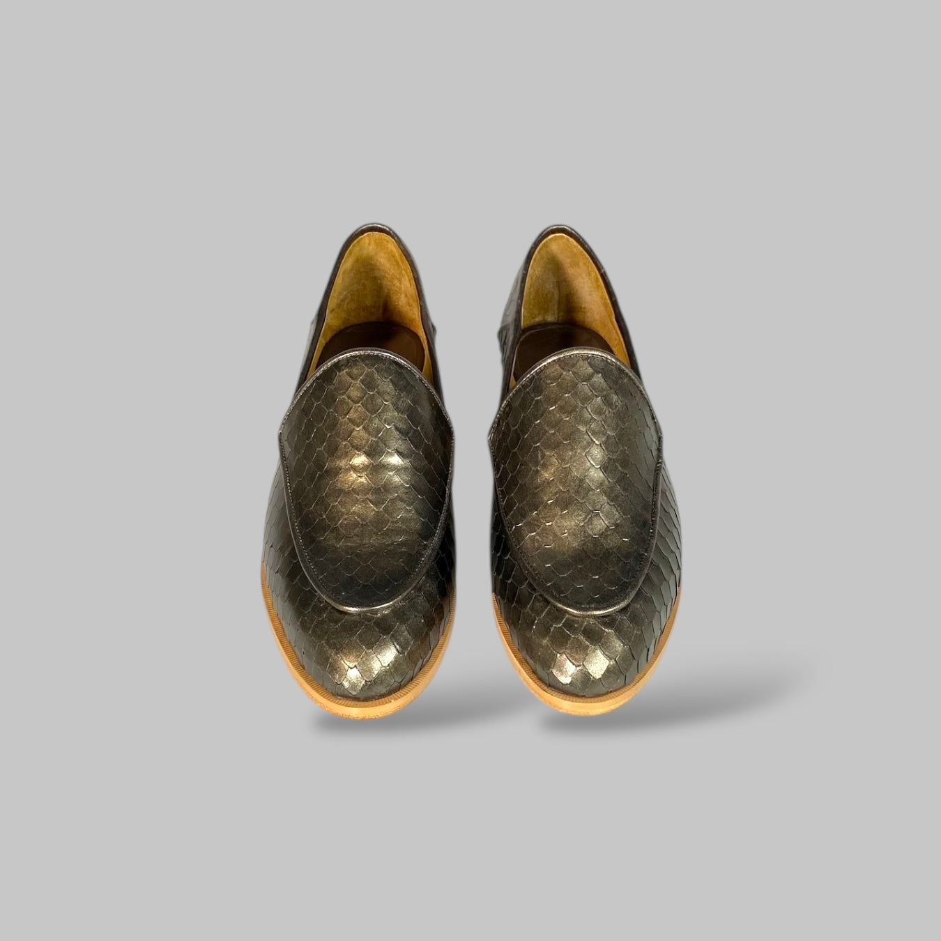 Mocassim Carolina Escama ônix