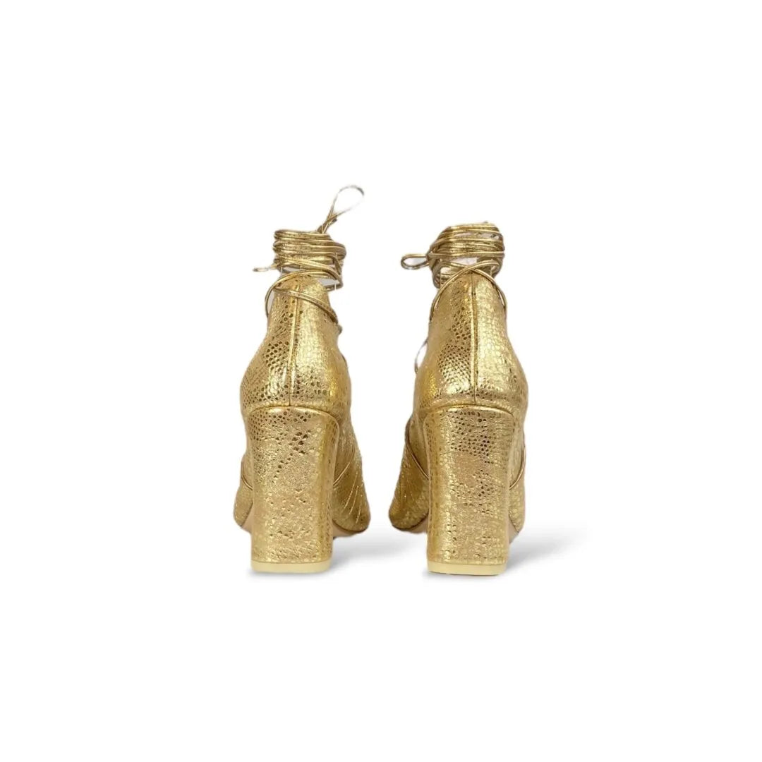 Scarpin Cíntia Ouro