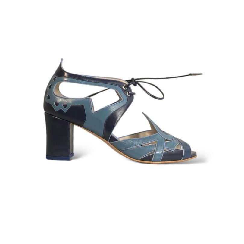 Peep Toe Lisa Marinho com Jeans